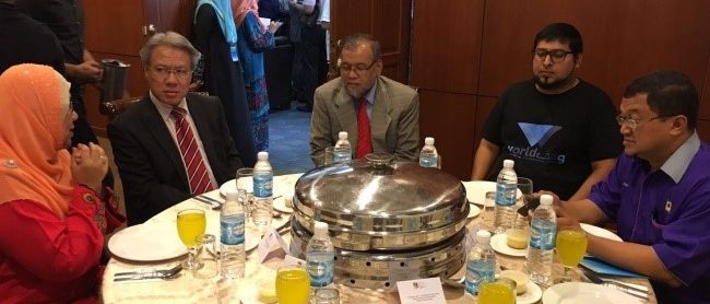 2016082405-650x278-1