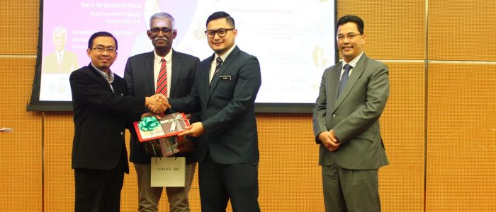 44979722_1933550110274316_4207626872588075008_o-1-700x300-1