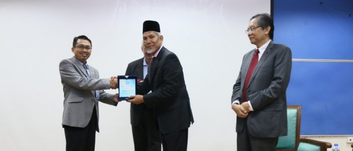 img_8363_1024-700x300-1